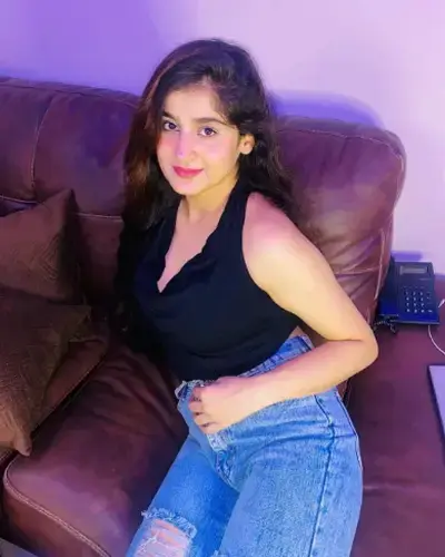 Call Girls Rashmi Cash On Delivery