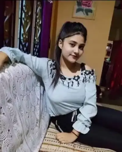 Call Girls Service in Rashmi
